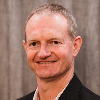 Headshot of Alex Paris